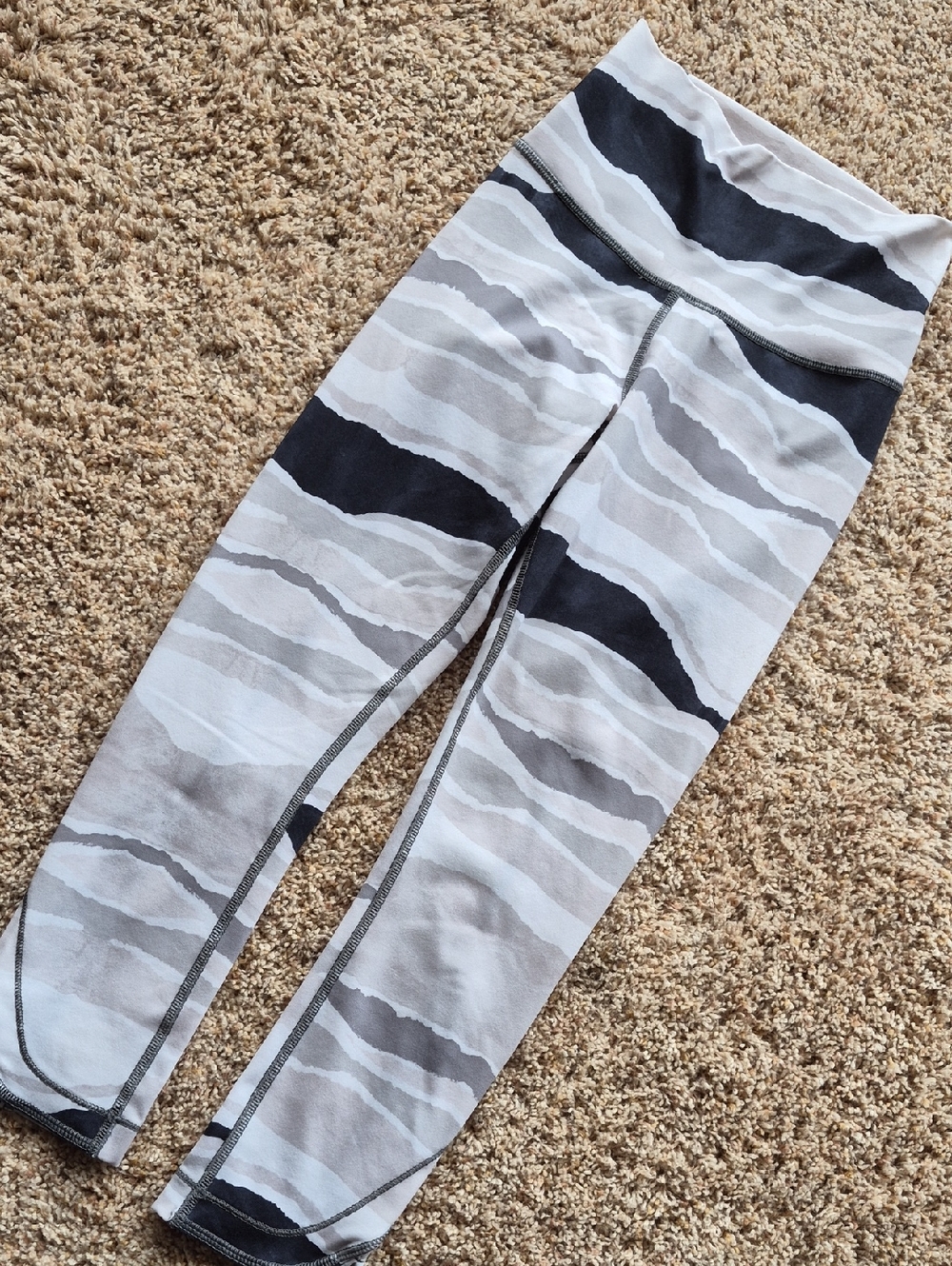 lululemon athletica Women's Grey and Black Striped Active Leggings, 2